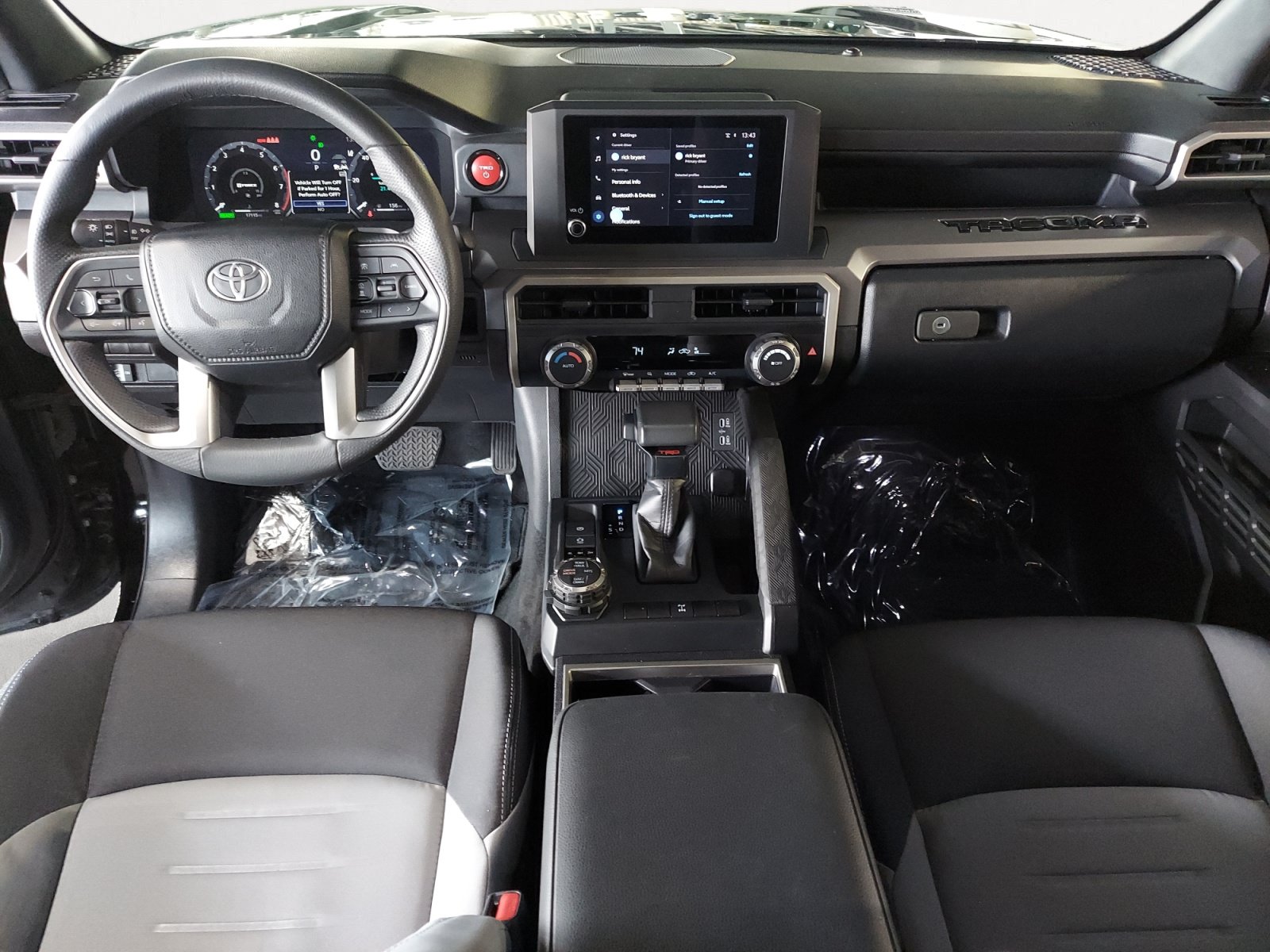 Used 2024 Toyota Tacoma TRD Off-Road AWD/4WD image 3