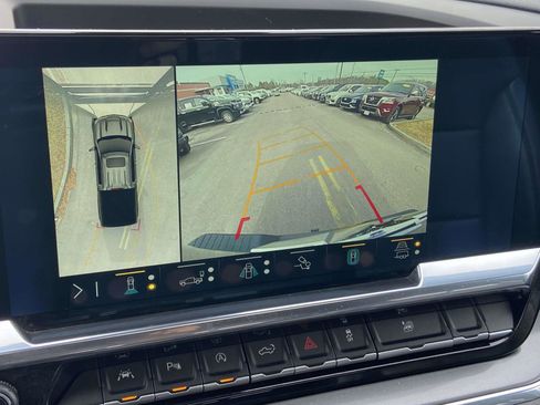 Used 2023 Chevrolet Silverado 1500 High Country w/ High Country Premium Package image 21