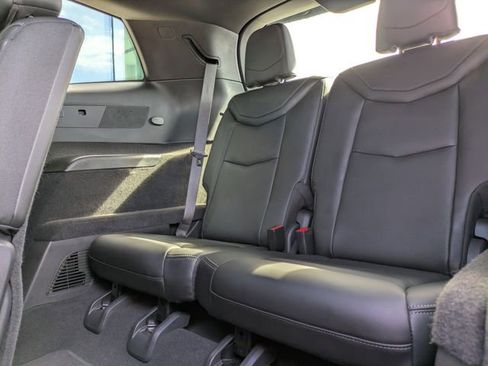 Used 2023 Cadillac XT6 Sport w/ Technology Package image 19