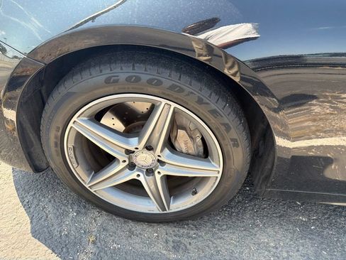 Used 2017 Mercedes-Benz E 300 4MATIC image 8