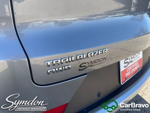 Certified 2025 Chevrolet TrailBlazer LT w/ Convenience Package AWD/4WD image 13