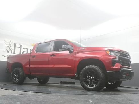 Used 2024 Chevrolet Silverado 1500 LT Trail Boss w/ Convenience Package II AWD/4WD image 2