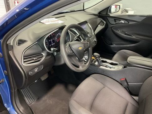 Used 2023 Chevrolet Malibu LT FWD image 9