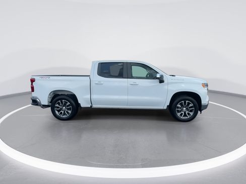 Used 2024 Chevrolet Silverado 1500 LT AWD/4WD image 10