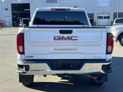 Used 2024 GMC Sierra 2500 SLE w/ SLE Convenience Package image 13