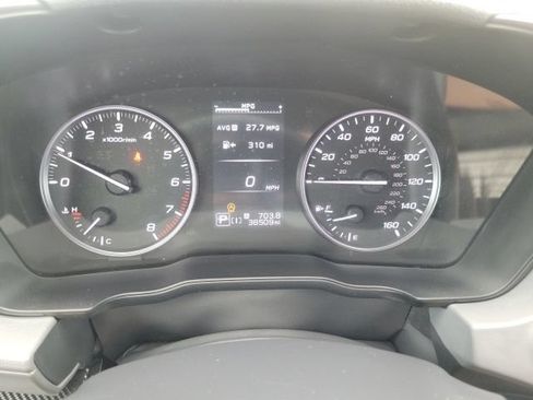 Used 2024 Subaru Crosstrek 2.0i Premium AWD/4WD image 23
