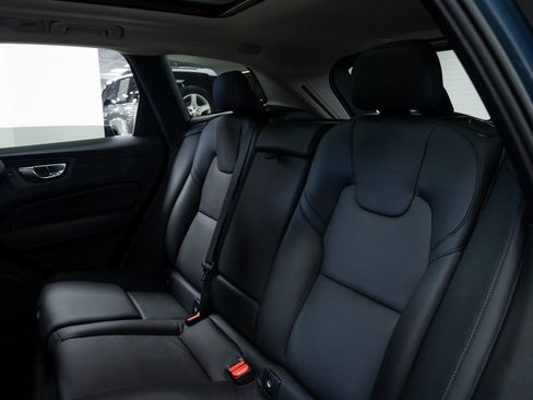 Used 2023 Volvo XC60 B5 Plus w/ Protection Package Premier image 20