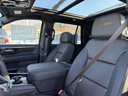 New 2026 Chevrolet Tahoe High Country image 24