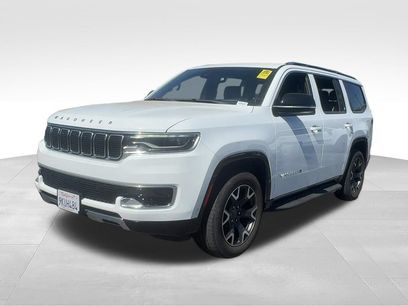 Used 2023 Jeep Wagoneer Series III w/ Rear Seat Video Group 1