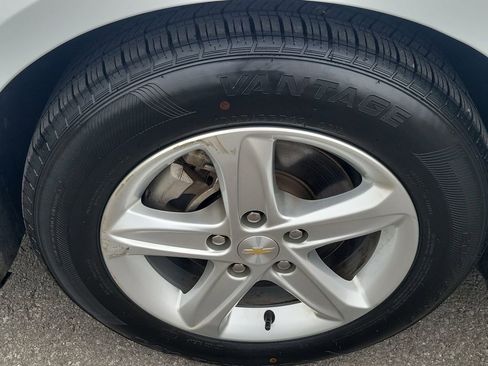 Used 2023 Chevrolet Malibu LT image 14