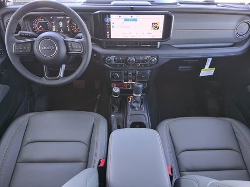 New 2026 Jeep Gladiator Mojave image 14