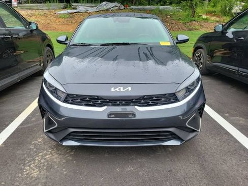Used 2024 Kia Forte LXS FWD image 2