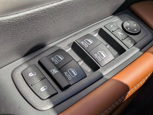 New 2026 Chrysler Pacifica Pinnacle image 20