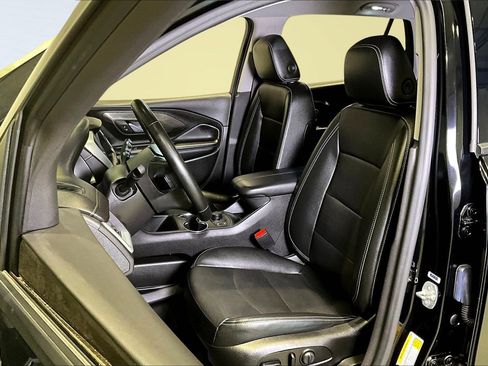 Used 2023 GMC Terrain SLT image 21