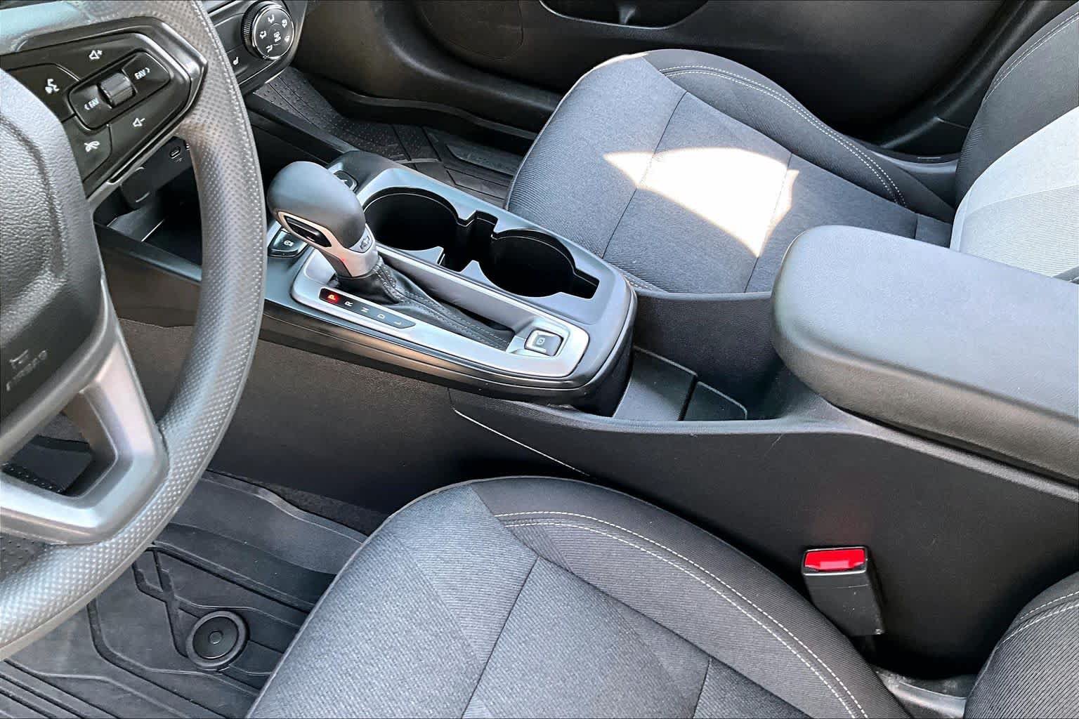 Used 2025 Chevrolet Trax LS w/ LS Convenience Package FWD image 15
