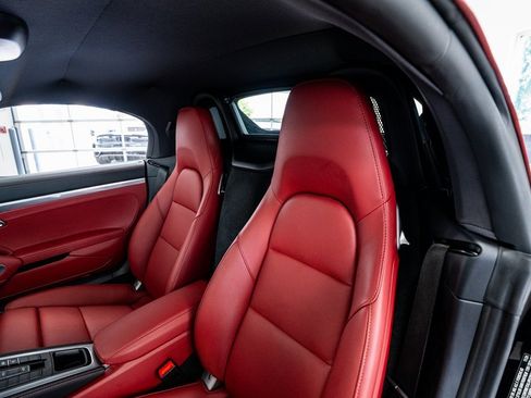 Used 2025 Porsche 718 Boxster image 38