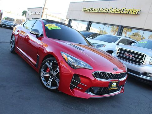 Used 2018 Kia Stinger GT1 RWD image 34