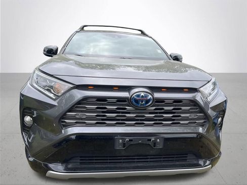 Used 2021 Toyota RAV4 XSE AWD/4WD image 2