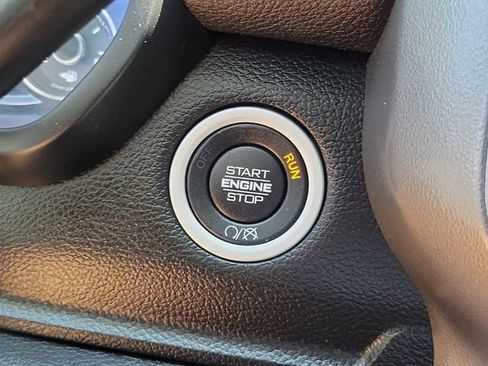 Used 2020 RAM 3500 Laramie image 10