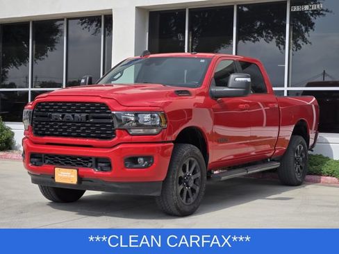 Used 2024 RAM 2500 Big Horn w/ Night Edition AWD/4WD image 3
