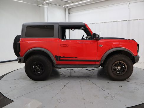 Used 2021 Ford Bronco Wildtrak image 2