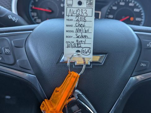 Used 2018 Chevrolet Malibu LS image 35