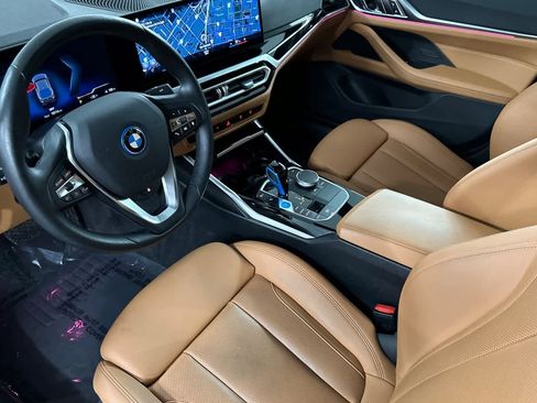 Used 2023 BMW i4 eDrive35 w/ Premium Package image 11