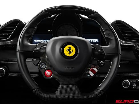 Used 2018 Ferrari 488 GTB RWD image 31
