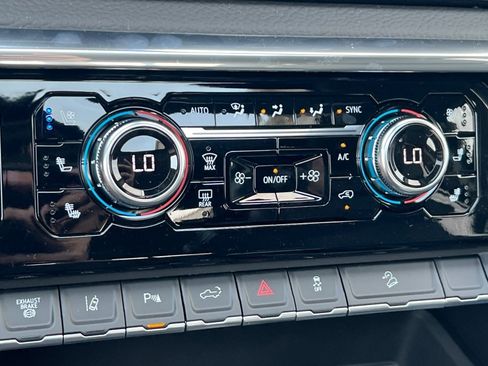 New 2026 GMC Sierra 2500 Denali w/ Technology Package image 17