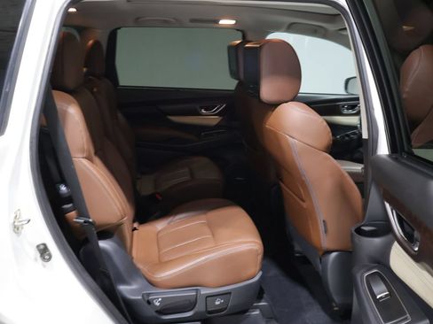 Used 2019 Subaru Ascent Touring AWD/4WD image 19