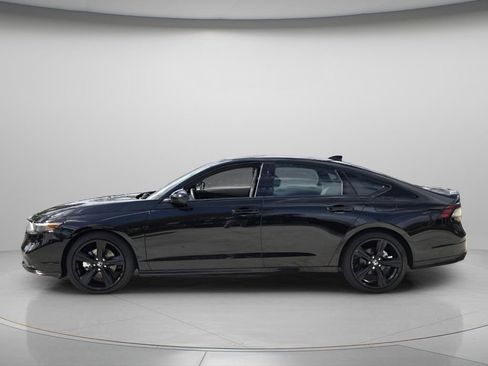 Certified 2025 Honda Accord Sport image 4