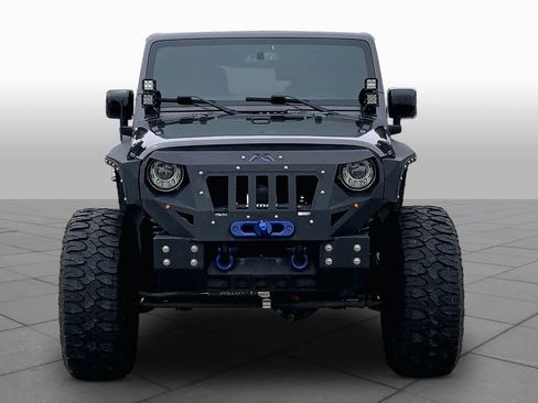 Used 2017 Jeep Wrangler Unlimited Rubicon w/ Cold Weather Group AWD/4WD image 4