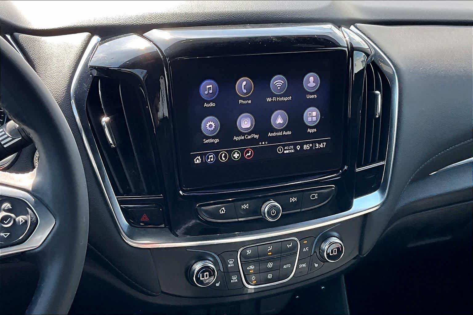 Used 2023 Chevrolet Traverse LT FWD image 12