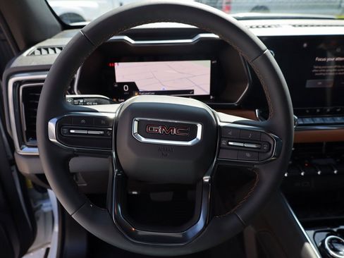 New 2025 GMC Canyon AT4 w/ Nightfall Edition image 13