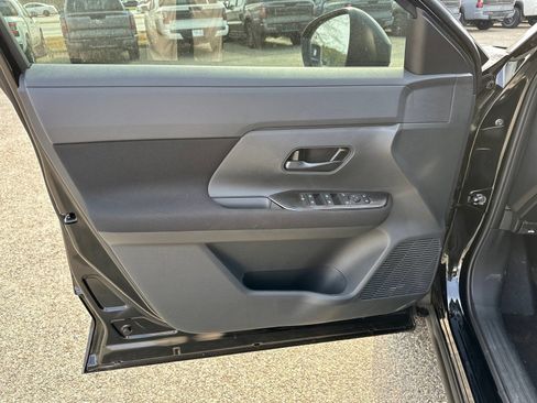 Used 2026 Nissan Kicks S FWD image 8
