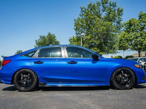 Used 2023 Honda Civic Sport image 4