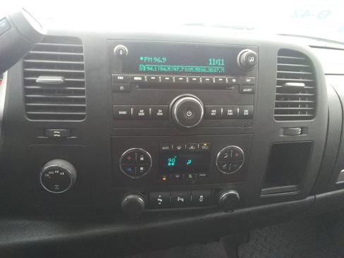 Used 2013 GMC Sierra 1500 SLE w/ Power Tech Package image 15