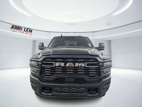 New 2026 RAM 2500 Big Horn AWD/4WD image 8