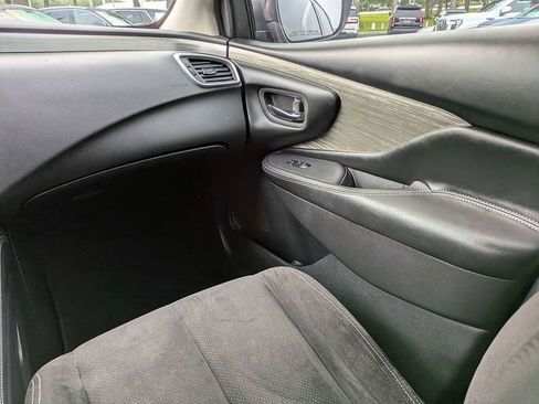 Used 2018 Nissan Murano S w/ Cargo Package FWD image 17