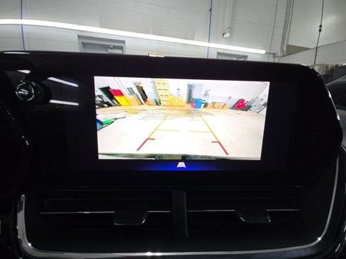 Used 2024 Chevrolet Trax RS w/ Driver Confidence Package image 29