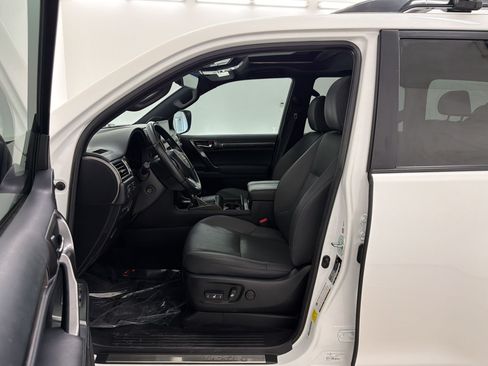 Certified 2022 Lexus GX 460 w/ Black Line Special Edition AWD/4WD image 5