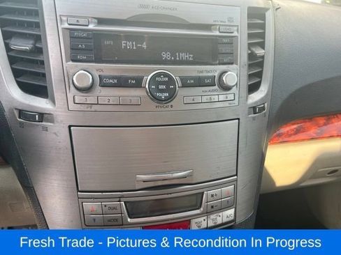 Used 2011 Subaru Outback 2.5i Limited AWD/4WD image 13