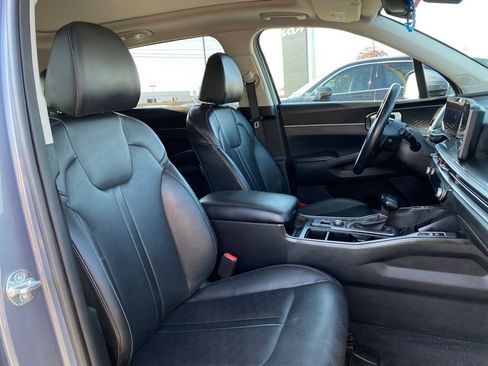 Certified 2024 Kia Sorento S w/ Panoramic Sunroof Package FWD image 32