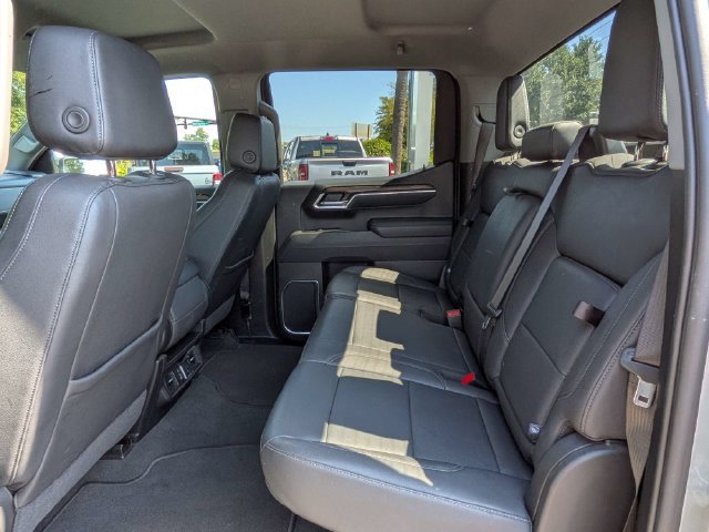 Used 2025 GMC Sierra 1500 SLT AWD/4WD image 16