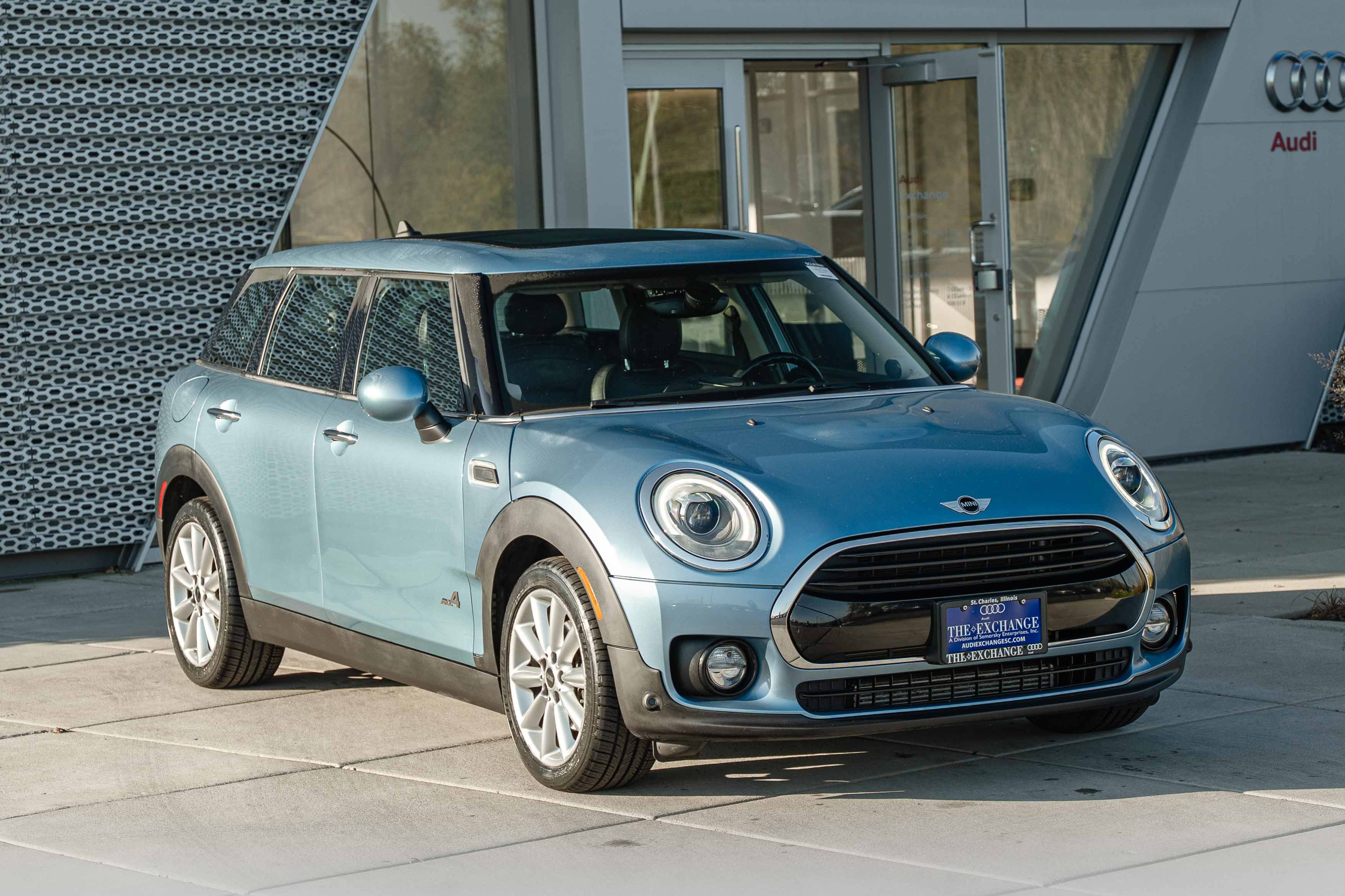 Used 2017 MINI Cooper Clubman ALL4 AWD/4WD image 2