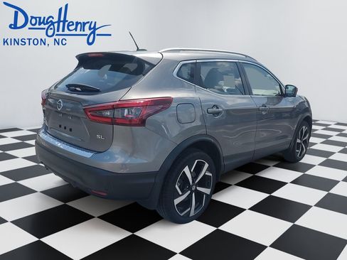 Used 2022 Nissan Rogue Sport SL w/ Premium Package FWD image 5