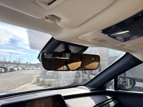 Used 2022 Lexus UX 250h w/ Premium Package image 26