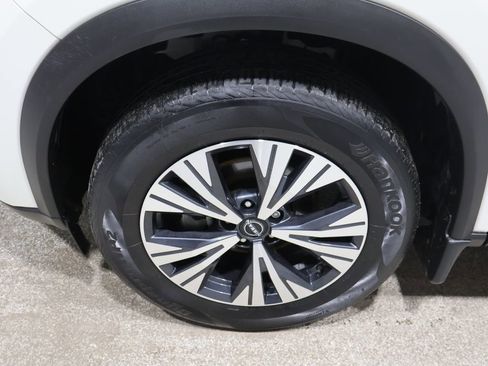 Used 2023 Nissan Rogue SV w/ SV Premium B Package image 10