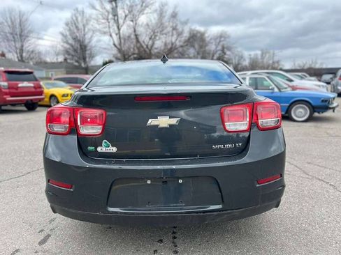 Used 2016 Chevrolet Malibu LT w/ Power Convenience Package image 6