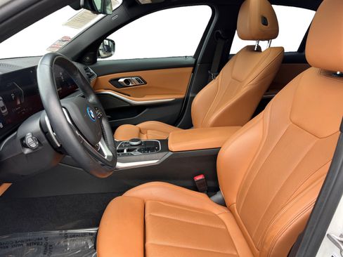 Used 2023 BMW 330e w/ Premium Package RWD image 9